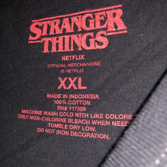 Stranger things tee - Picture 2 of 2